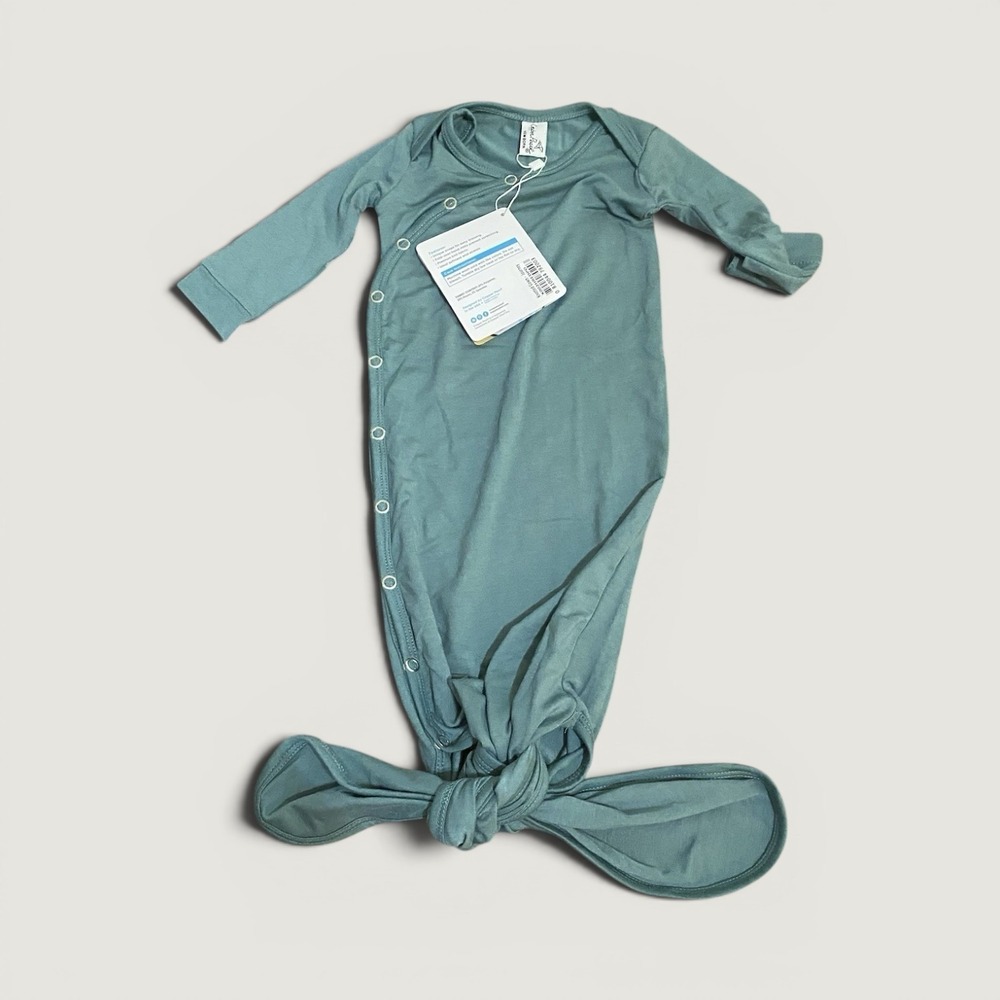 NWT Copper Pearl Newborn Knotted Gown Journey Green Layette Hospital Photo Prop